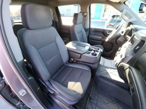 Used 2024 Chevrolet Silverado 2500 Custom w/ Custom Value Package image 13