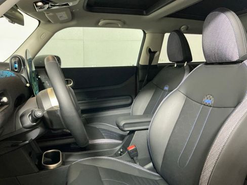 Certified 2025 MINI Cooper 2-Door Hardtop FWD image 21
