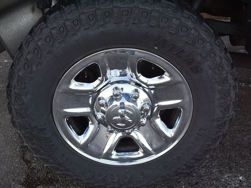 Used 2017 RAM 2500 Tradesman w/ Chrome Appearance Group image 34