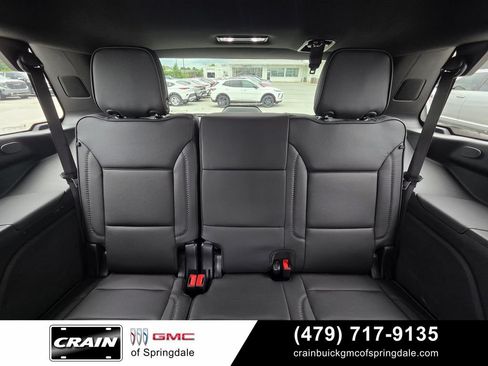 Used 2025 GMC Yukon Denali AWD/4WD image 26