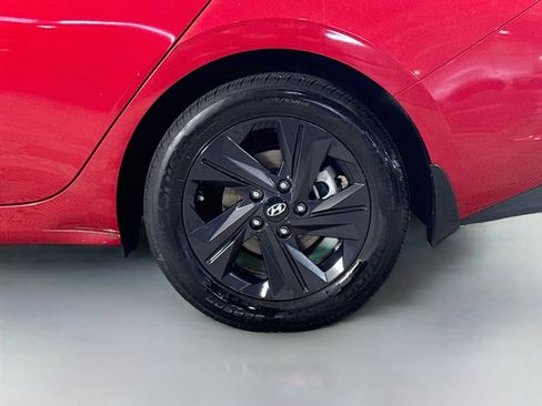 Used 2022 Hyundai Elantra SEL FWD image 37