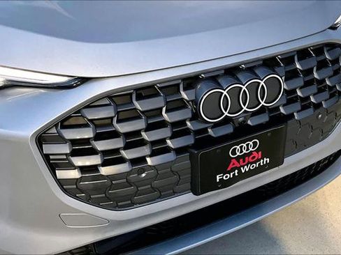 Used 2025 Audi Q5 Premium w/ Premium Plus AWD/4WD image 32