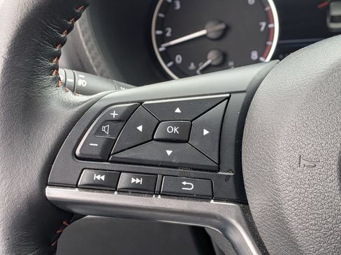 Used 2023 Nissan Sentra SR w/ Midnight Edition Package FWD image 12