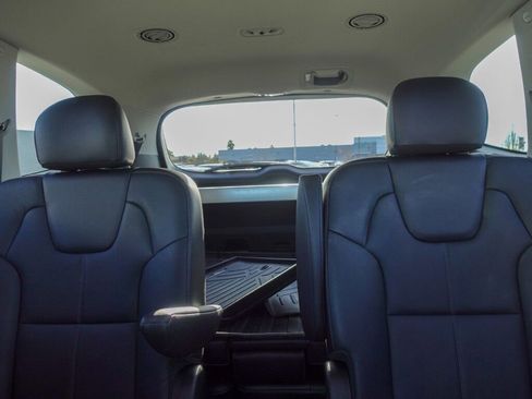 Used 2021 Kia Telluride EX w/ EX Premium Package image 16