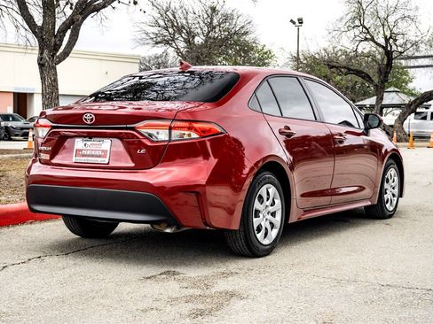 Used 2026 Toyota Corolla LE image 5