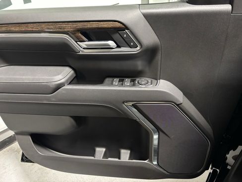 New 2026 GMC Sierra 1500 Elevation image 11