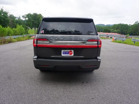 Used 2018 Lincoln Navigator Reserve w/ Technology Package AWD/4WD image 21