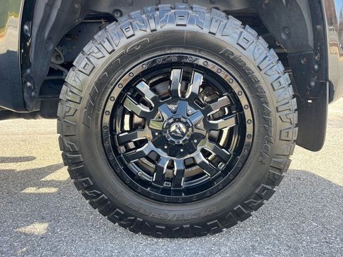 Used 2020 Toyota Tundra 1794 Edition image 12