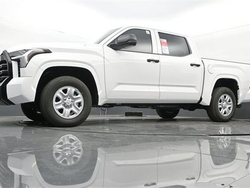 New 2026 Toyota Tundra SR image 25