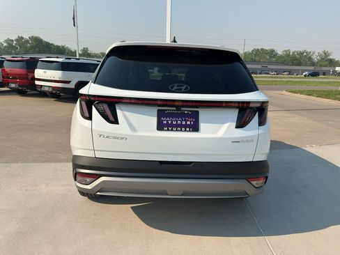 New 2026 Hyundai Tucson Limited AWD/4WD image 9