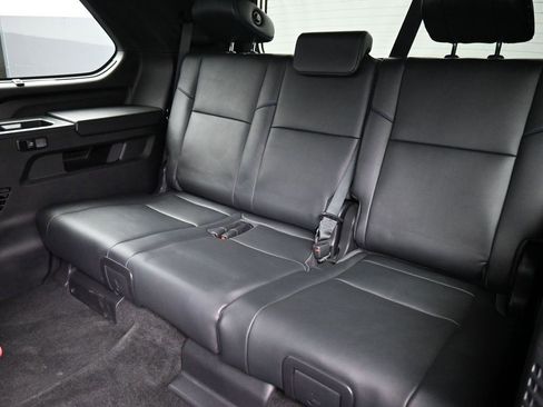 Certified 2023 Toyota Sequoia Platinum image 21