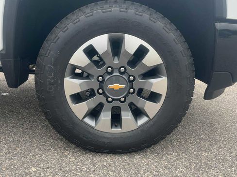 New 2026 Chevrolet Silverado 2500 Custom w/ Z71 Off-Road Package AWD/4WD image 33