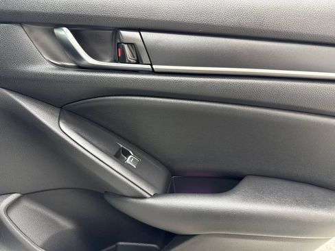 Used 2021 Honda Accord Sport image 45