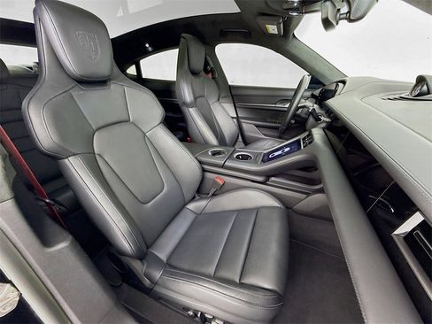 Certified 2023 Porsche Taycan GTS image 34