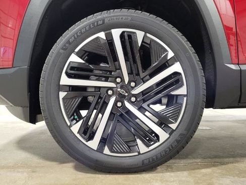 New 2026 Chevrolet Equinox RS w/ Convenience Package III AWD/4WD image 12