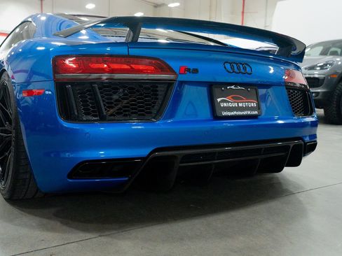 Used 2017 Audi R8 V10 image 9