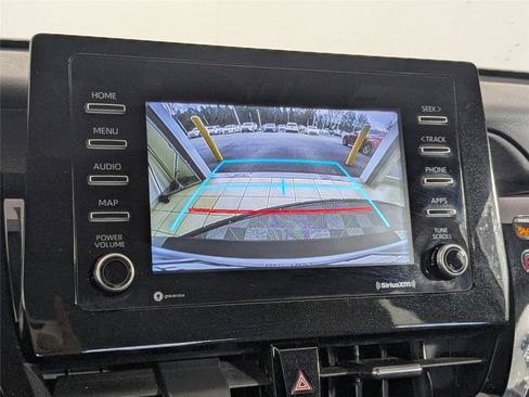 Certified 2022 Toyota Camry SE image 18