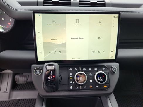 New 2026 Land Rover Defender 130 S AWD/4WD image 15