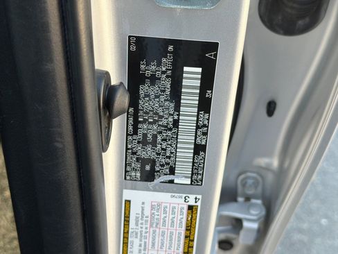 Used 2010 Toyota 4Runner Limited image 39