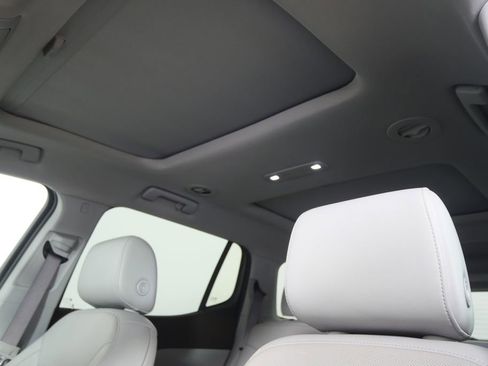 Used 2020 GMC Acadia SLT w/ Driver Alert Package II FWD image 10