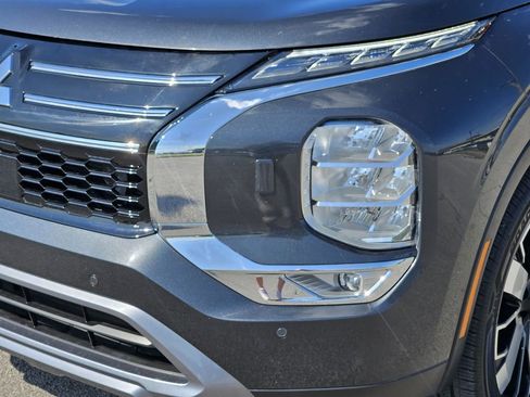 Used 2025 Mitsubishi Outlander SE AWD/4WD image 5