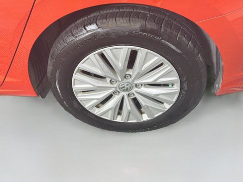 Used 2019 Volkswagen Jetta FWD image 11
