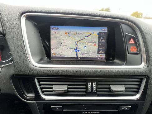 Used 2016 Audi Q5 2.0T Premium Plus w/ Technology Package image 8