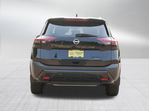 Certified 2023 Nissan Rogue SV w/ SV Premium B Package AWD/4WD image 6
