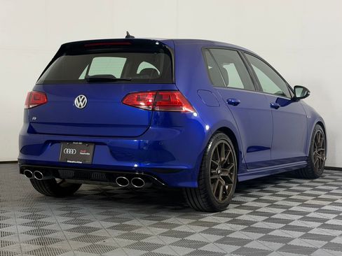 Used 2017 Volkswagen Golf R 4-Door AWD/4WD image 9