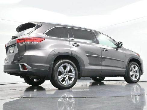 Used 2019 Toyota Highlander Limited AWD/4WD image 59