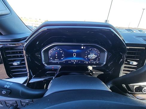 Used 2022 Chevrolet Silverado 1500 LT w/ Protection Package image 17