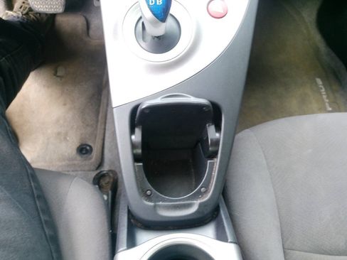 Used 2015 Toyota Prius Two FWD image 34