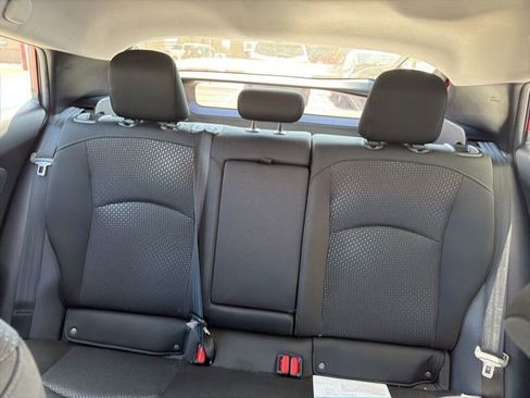 Used 2019 Toyota Prius LE FWD image 15