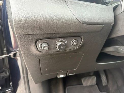 Used 2021 Buick Encore GX Preferred w/ Cold Weather Comfort Package AWD/4WD image 24