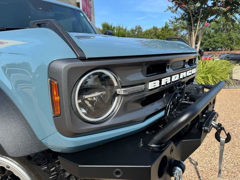 Used 2021 Ford Bronco Big Bend w/ Sasquatch Package AWD/4WD image 2