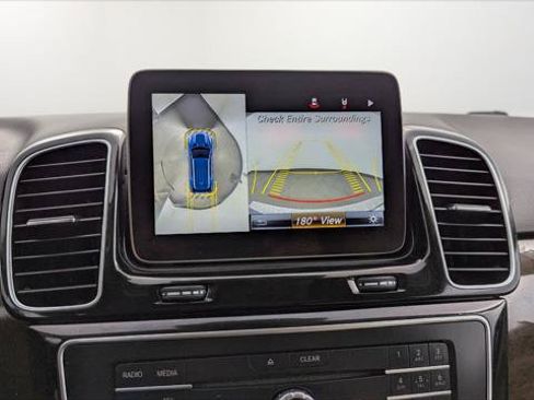 Used 2018 Mercedes-Benz GLE 350 w/ Premium 1 Package image 24