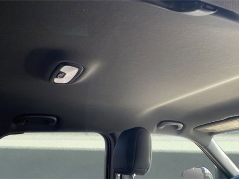 Used 2023 Chevrolet TrailBlazer RS image 16