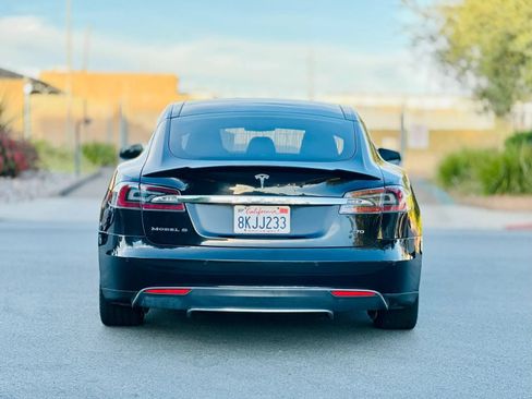 Used 2015 Tesla Model S 60 RWD image 4