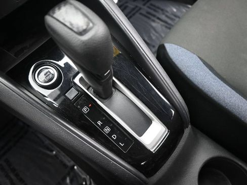 Used 2024 Nissan Versa SV FWD image 29