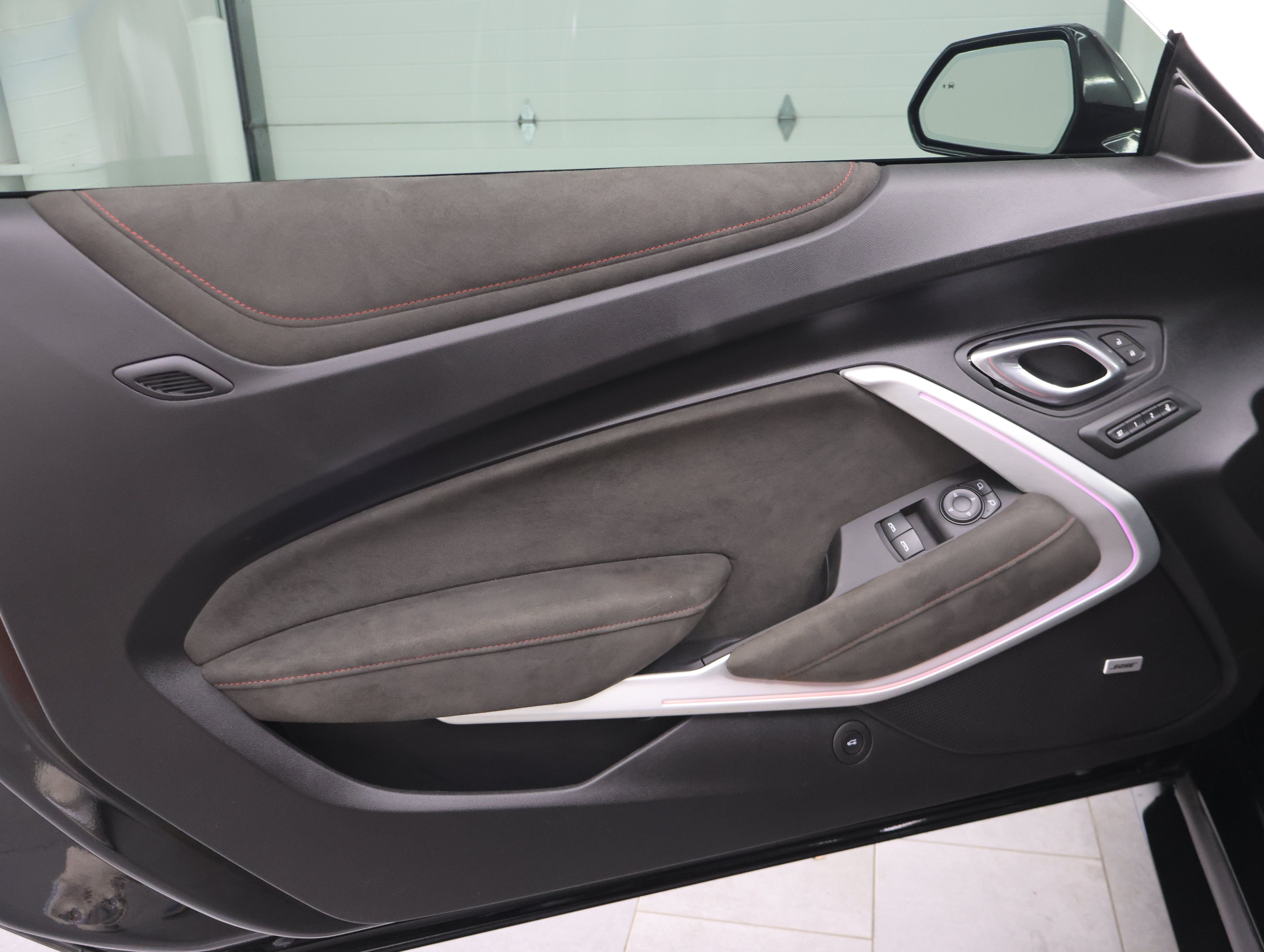 Used 2019 Chevrolet Camaro ZL1 RWD image 35