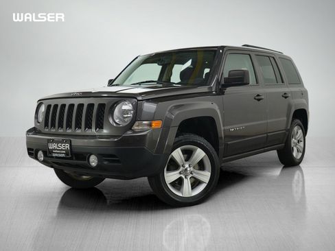 Used 2014 Jeep Patriot Latitude w/ Sun/Sound Group AWD/4WD image 1