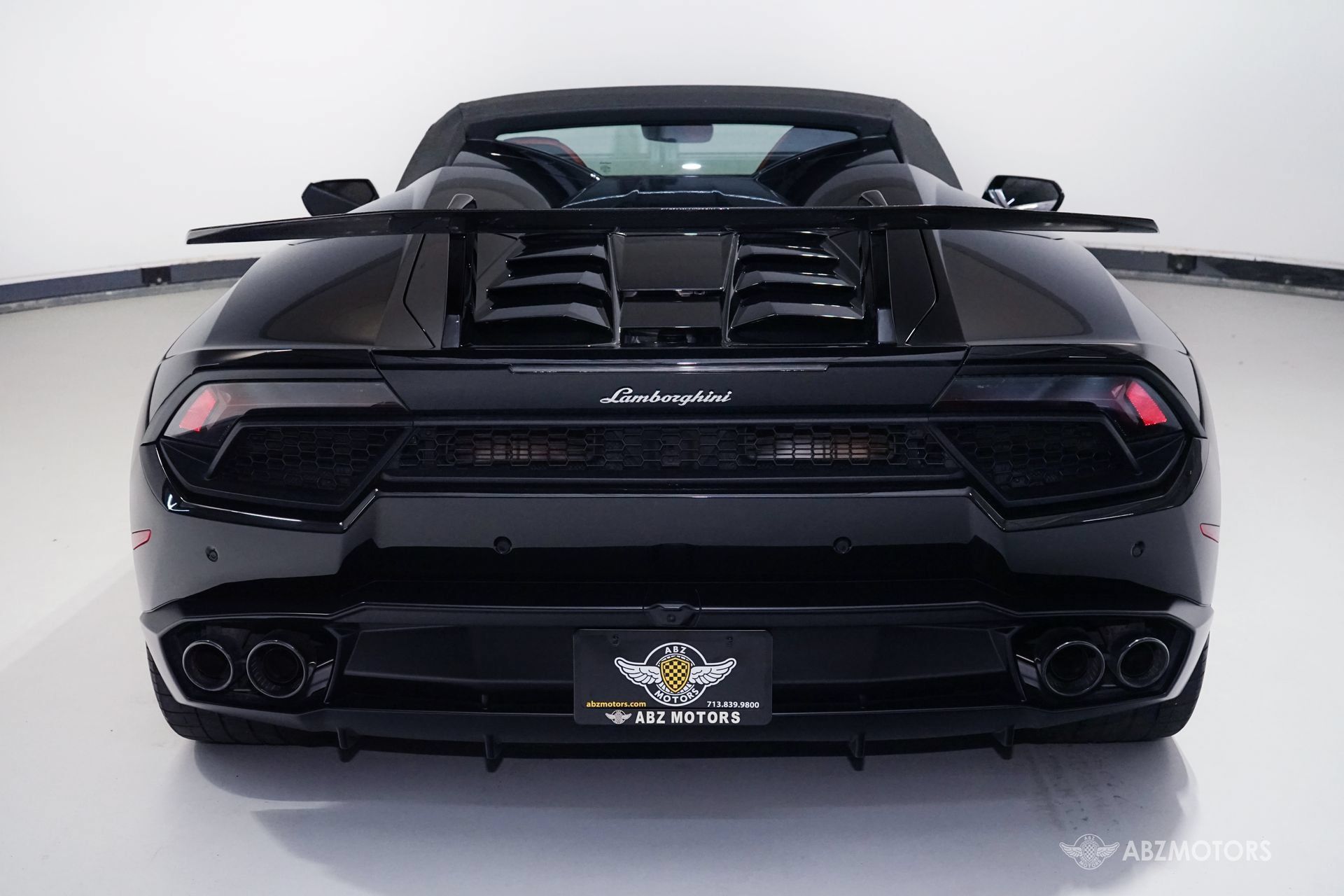 Used 2019 Lamborghini Huracan LP 580-2 RWD image 8
