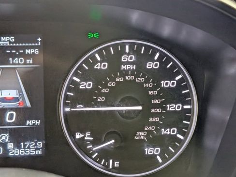 Used 2024 Subaru Crosstrek 2.0i Premium image 31