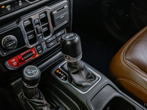 Used 2021 Jeep Wrangler Unlimited Rubicon image 64