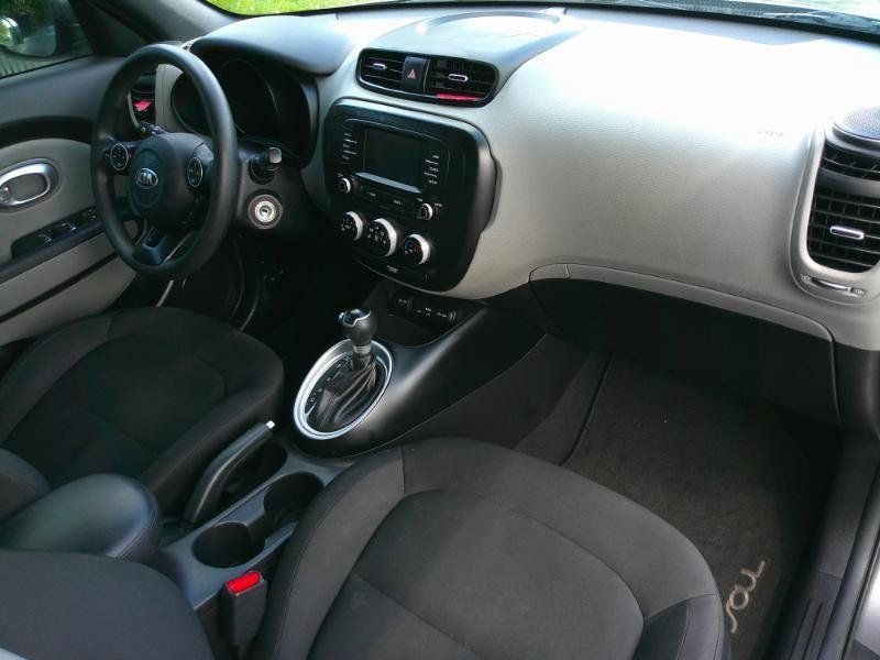 Used 2019 Kia Soul FWD image 19