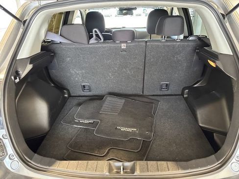 Used 2025 Mitsubishi Outlander Sport AWD image 17