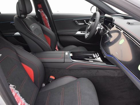 New 2026 Mercedes-Benz E 53 AMG e 4MATIC Sedan image 15
