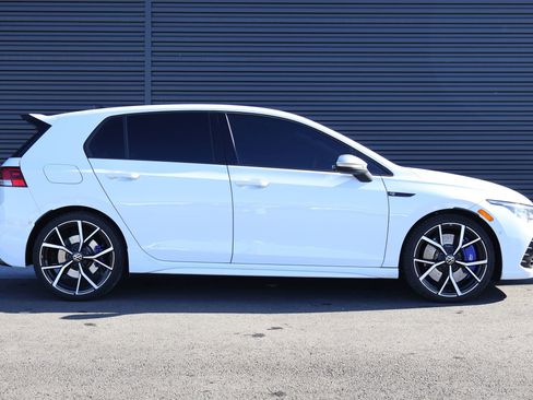 Used 2023 Volkswagen Golf R 2.0T image 4