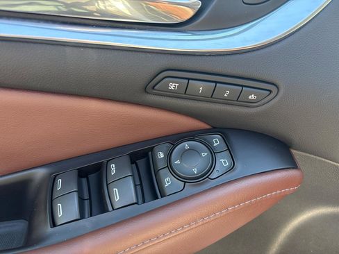 Used 2018 Buick Enclave Avenir w/ Trailering Package AWD/4WD image 11