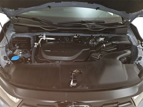 Used 2025 Honda Odyssey Touring image 11